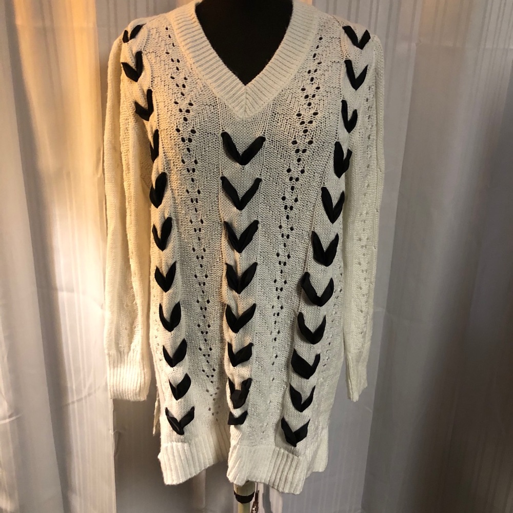 Lane Bryan sweater
